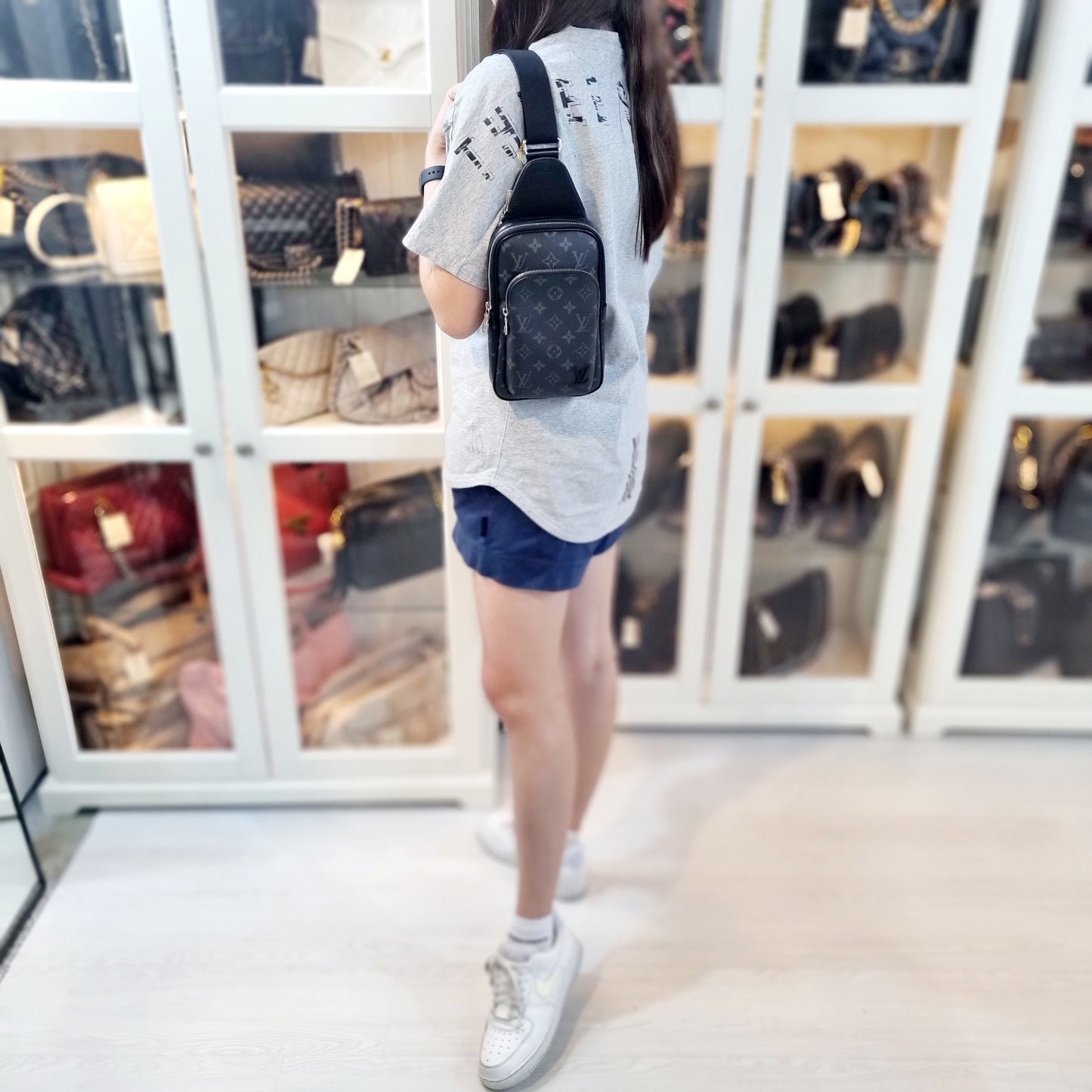 Louis Vuitton Avenue Sling Bag PM Monogram Eclipse Shw