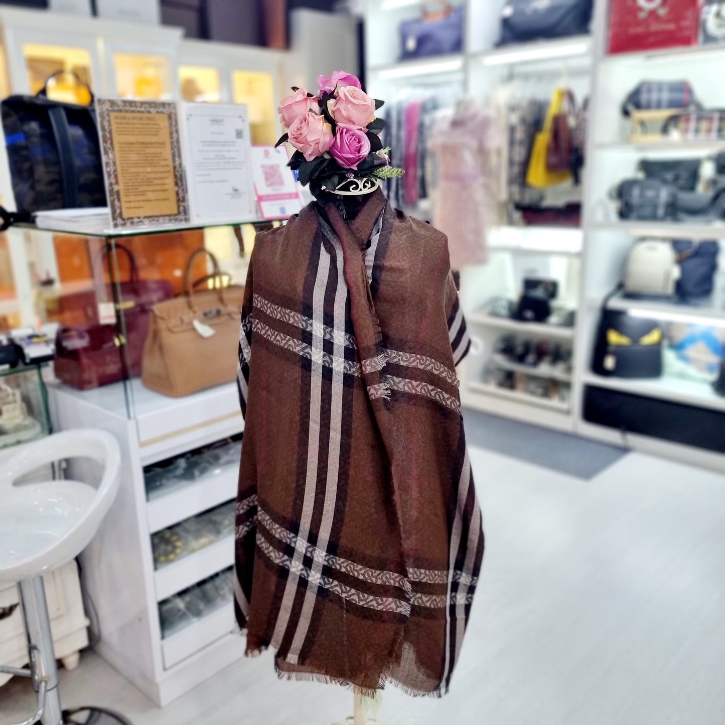 Burberry Giant Check Shawl (Dark Birch Brown)
