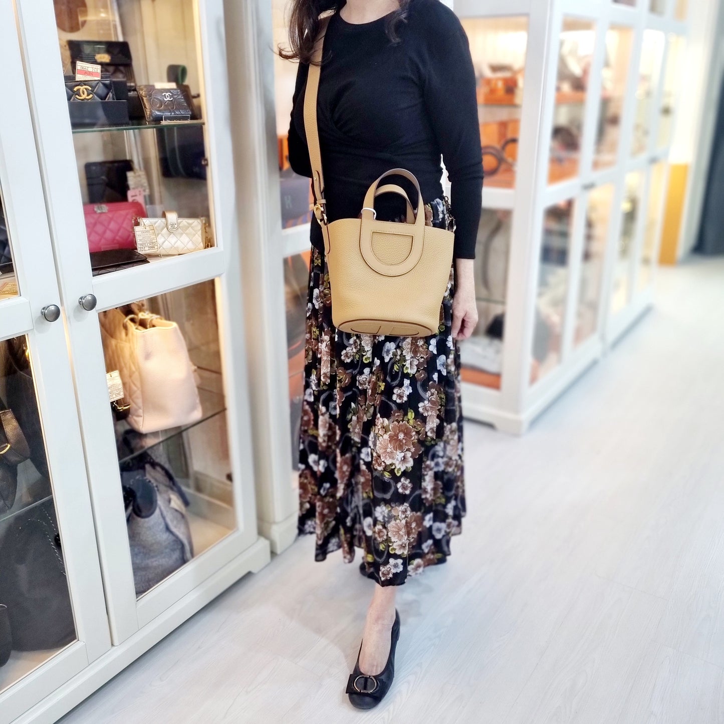 Hermes In The Loop 18 Clemence with Swift Ghw (Biscuit)
