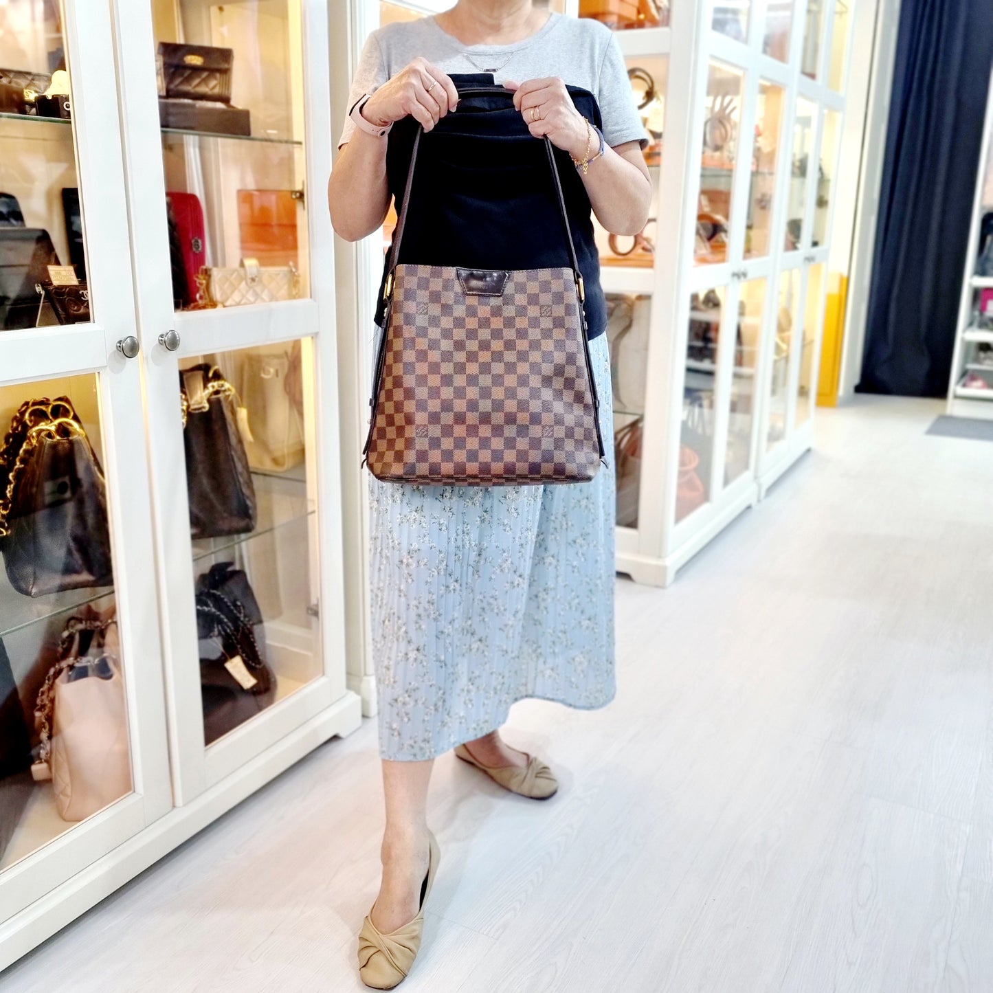 Louis Vuitton Cabas Rivington Damier Ebene Ghw