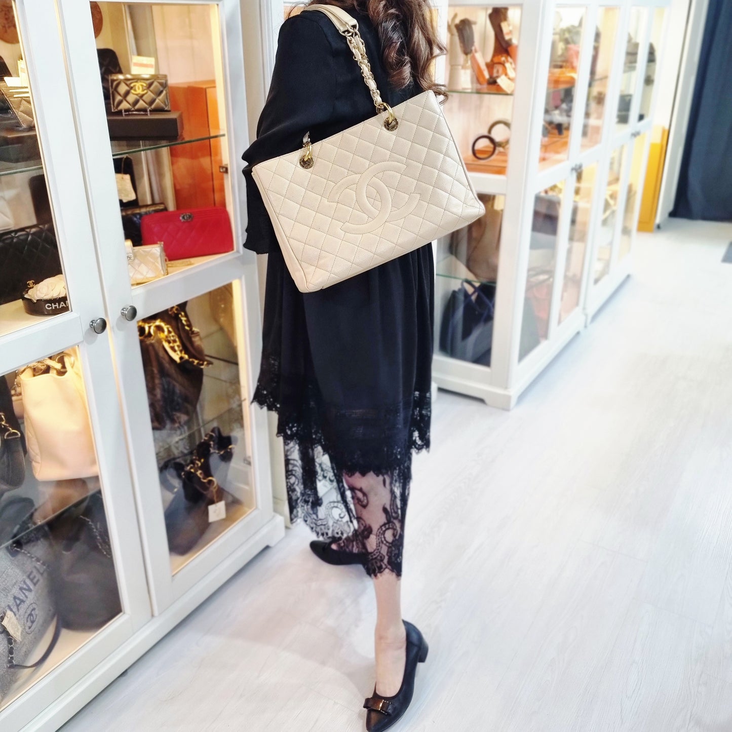 Chanel GST Caviar Ghw (Beige)