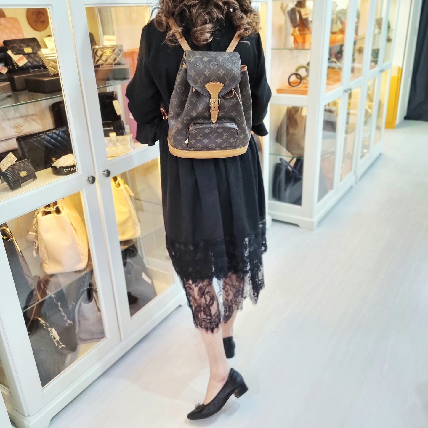 (Return-S) Louis Vuitton Montsouris Backpack MM Monogram Ghw