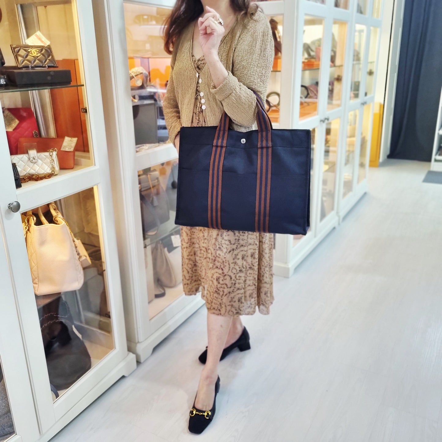 Hermes Fourre Tout MM Canvas Top Handle Shw (Dark Blue/Brown)