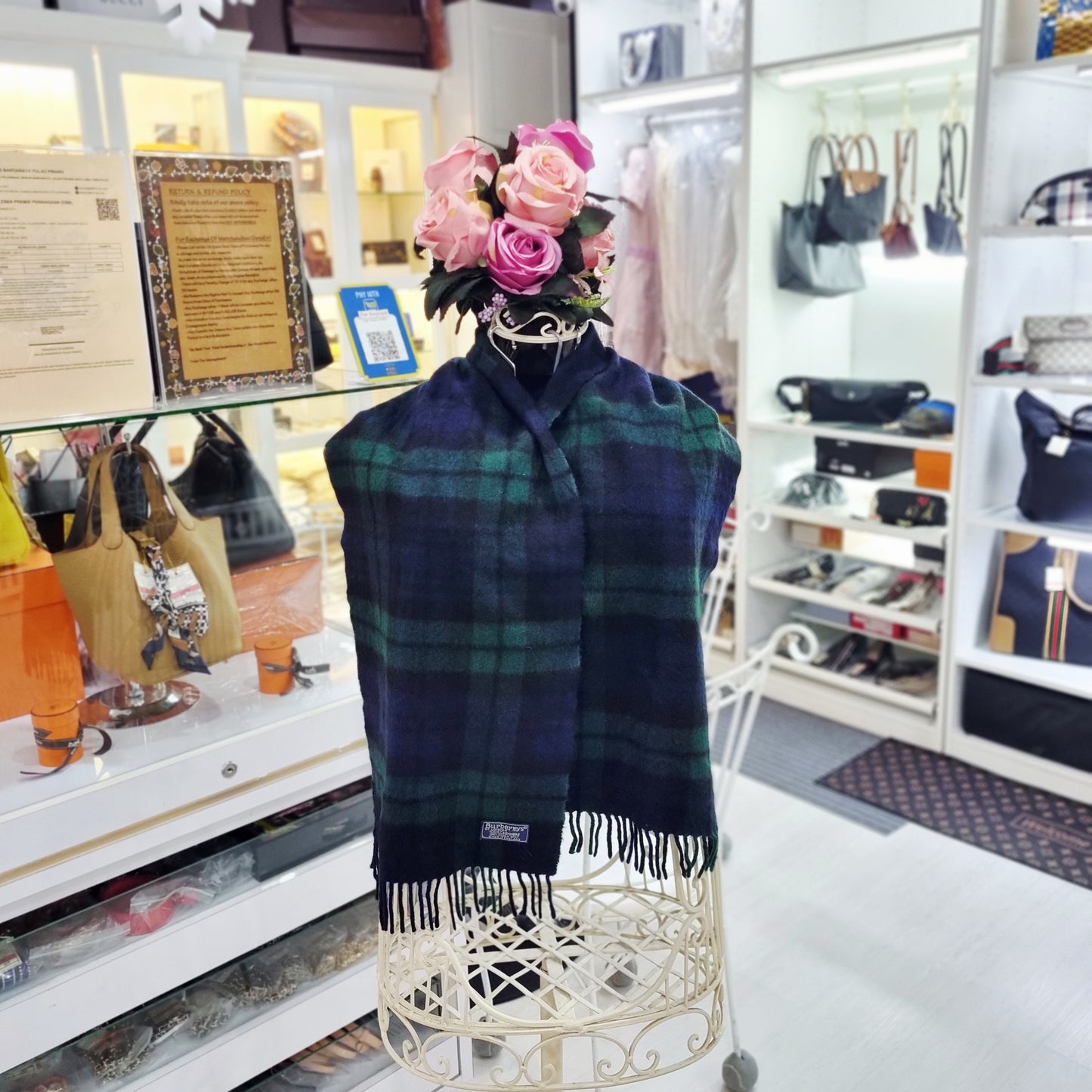 Burberry Cashmere Nova Check Muffler (Green/Navy Blue)