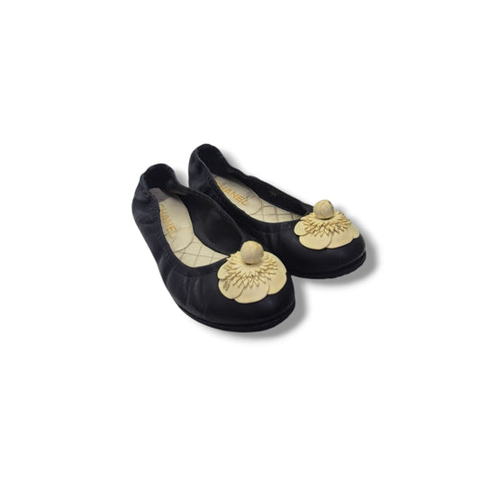 Chanel Camellia Flower Scrunch Ballet Flat Calf Leather (Black)