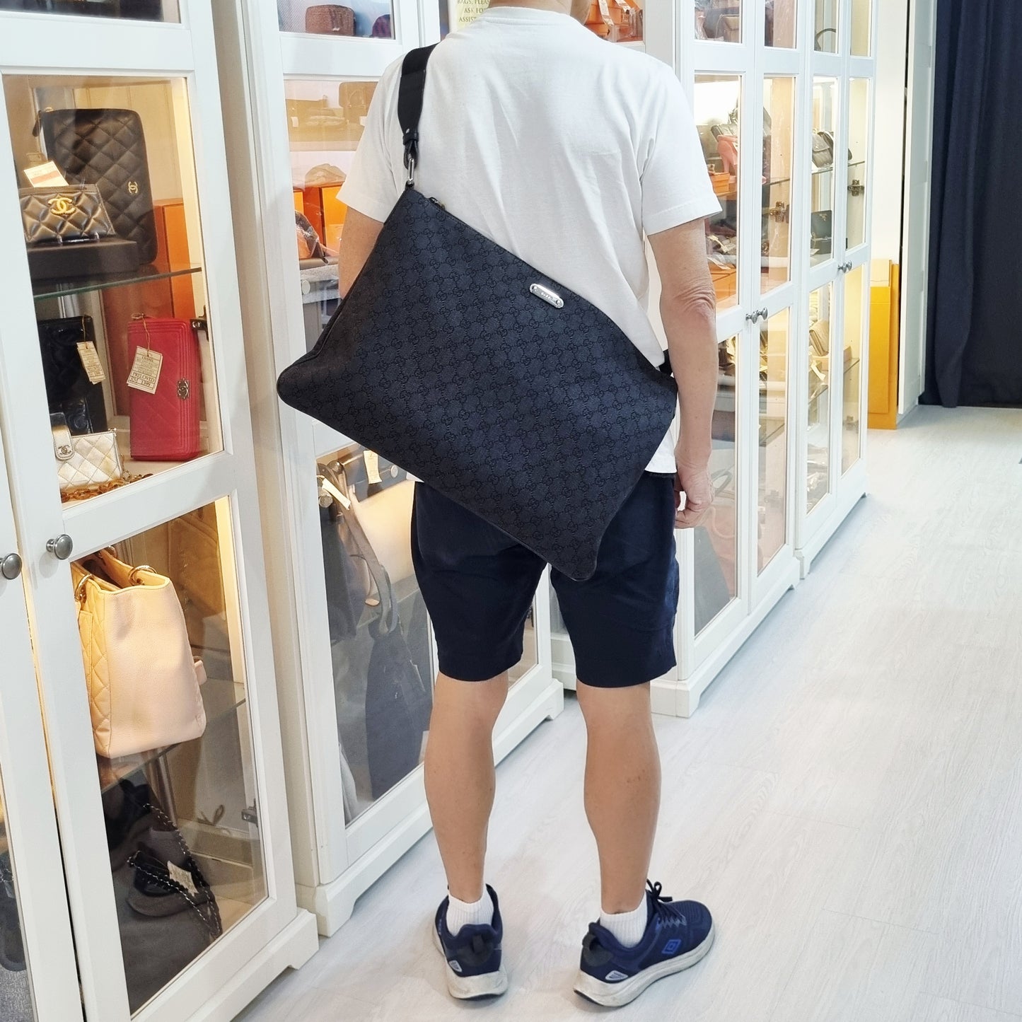 Gucci GG Denim Monogram Messenger Large Bag Shw (Black)