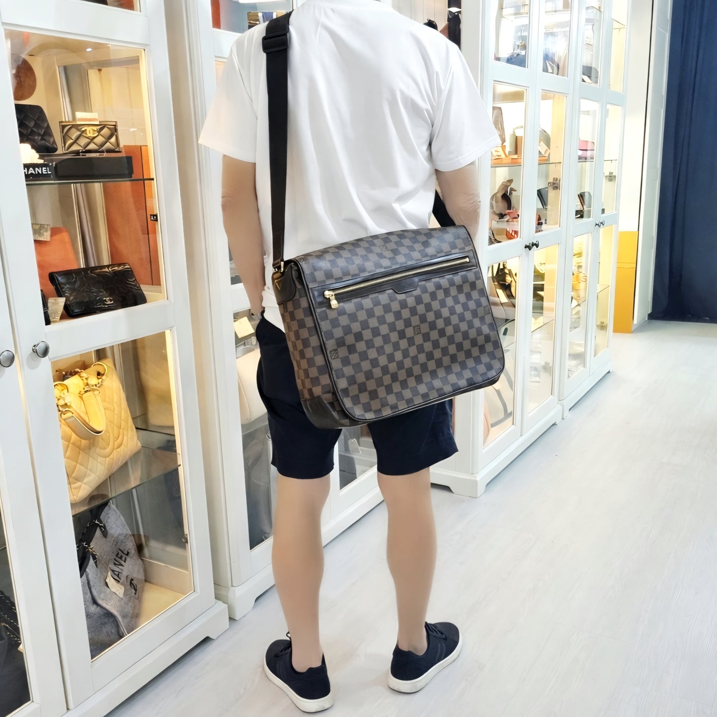 Louis Vuitton Spencer Messenger Bag Damier Ebene Ghw