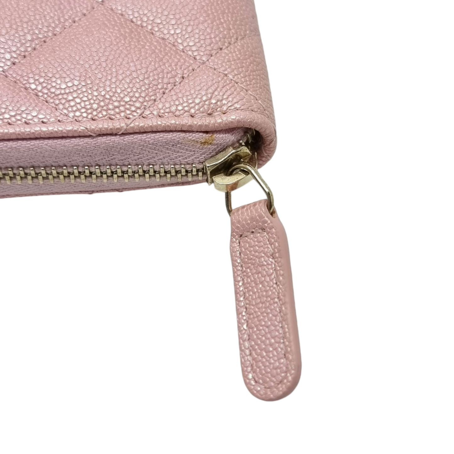 Chanel Zippy Wallet Iridescent Caviar Ghw (Pink)