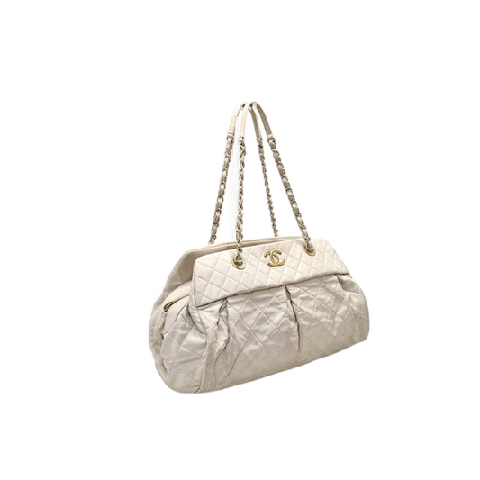 Chanel Chic Quilt Iridescent Calfskin Large Bowling Bag Ghw (Ivory)