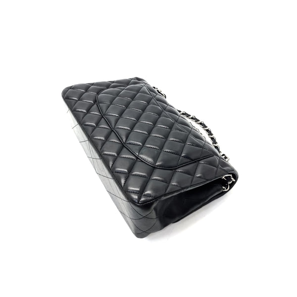 Chanel Classic Jumbo Double Flap Lambskin Shw (Black)