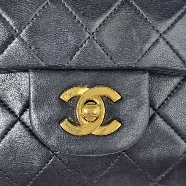 Chanel Vintage Classic Double Flap Small Lambskin Ghw (Black)