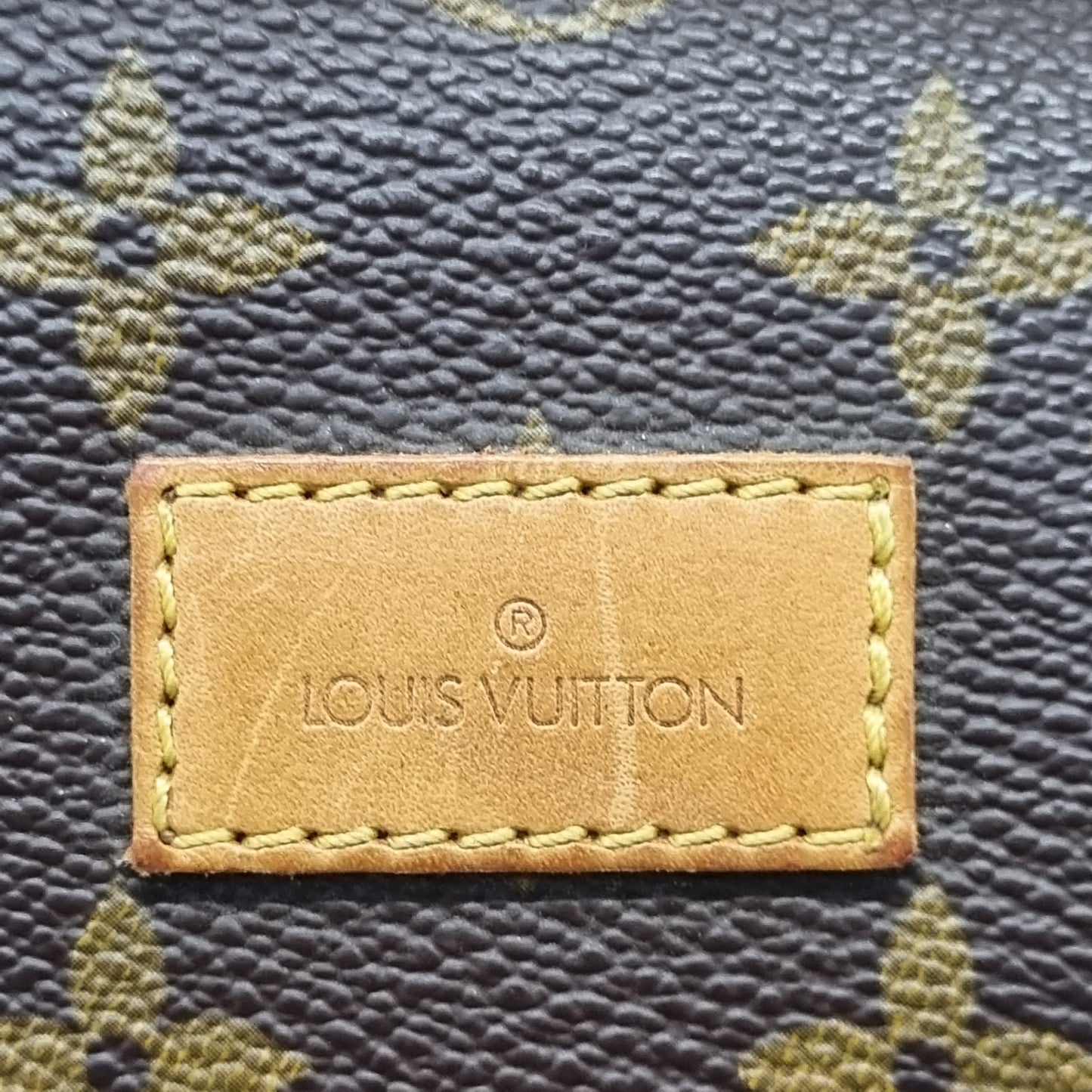 Louis Vuitton Saumur 35 Monogram Ghw