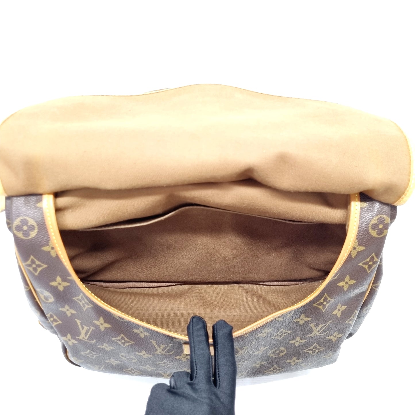 Louis Vuitton Saumur 35 Monogram Ghw