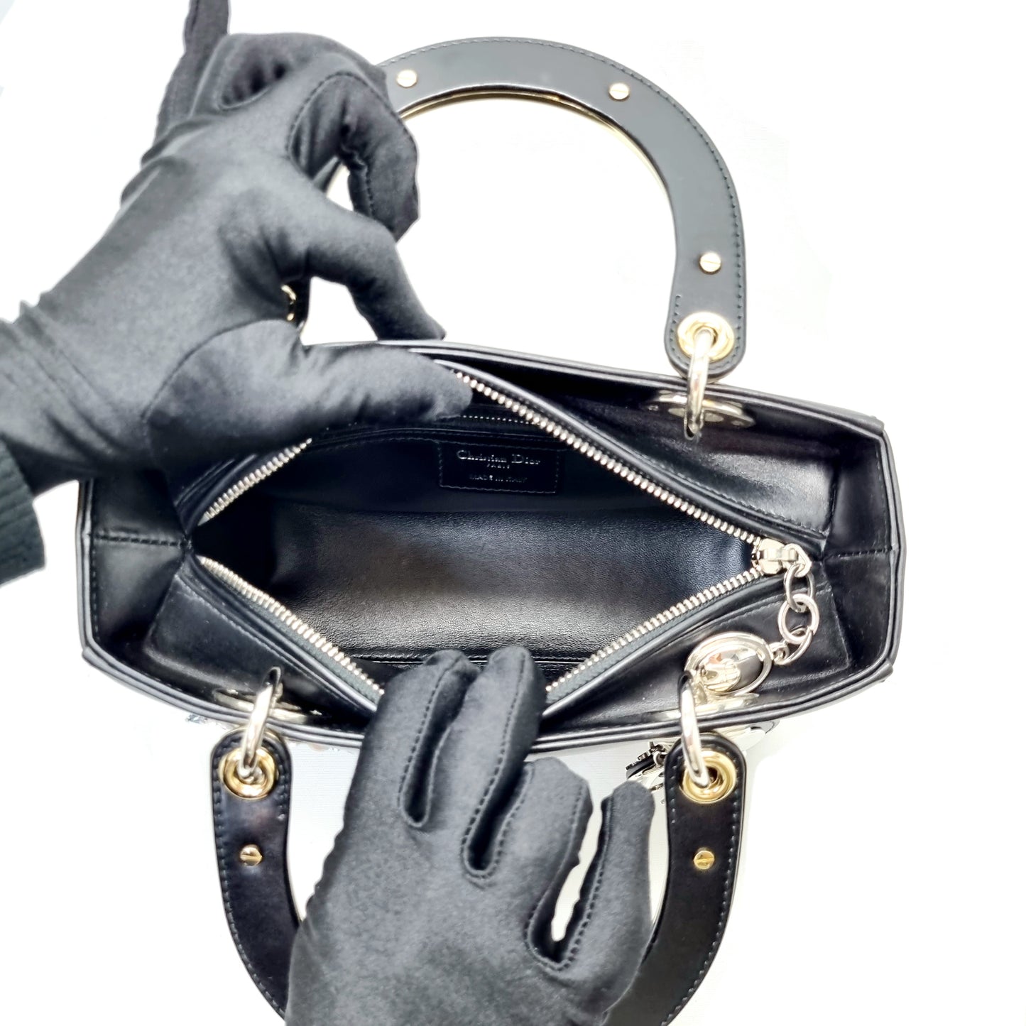 Christian Dior Lady Dior Medium Cannage Lambskin Patch Embellished Shw (Black)