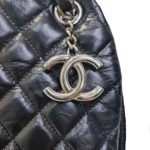 Chanel Just Mademoiselle Quilted Leather Bowling Bag Shw (Black)