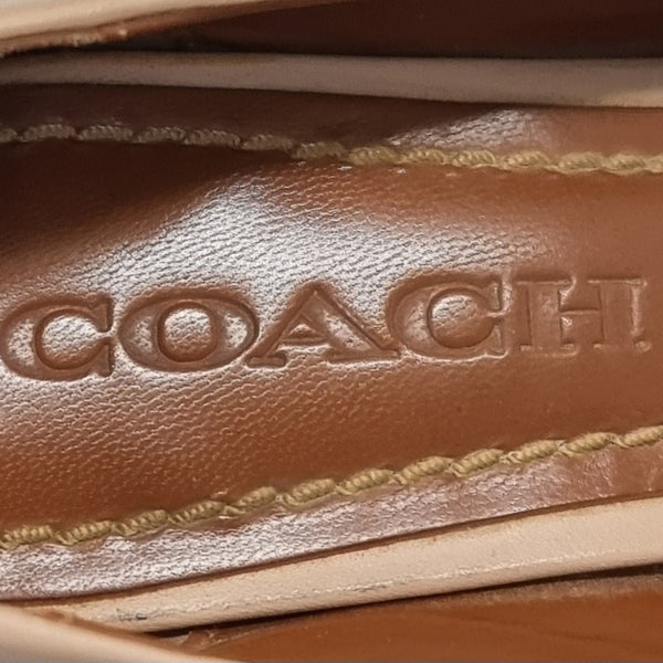 Coach Waverly65 Signature Buckle Leather Pump Rhw (Beechwood)