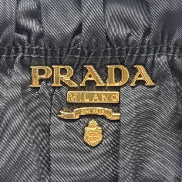 Prada BN1407 Gaufre Nylon Tote Ghw (Black)