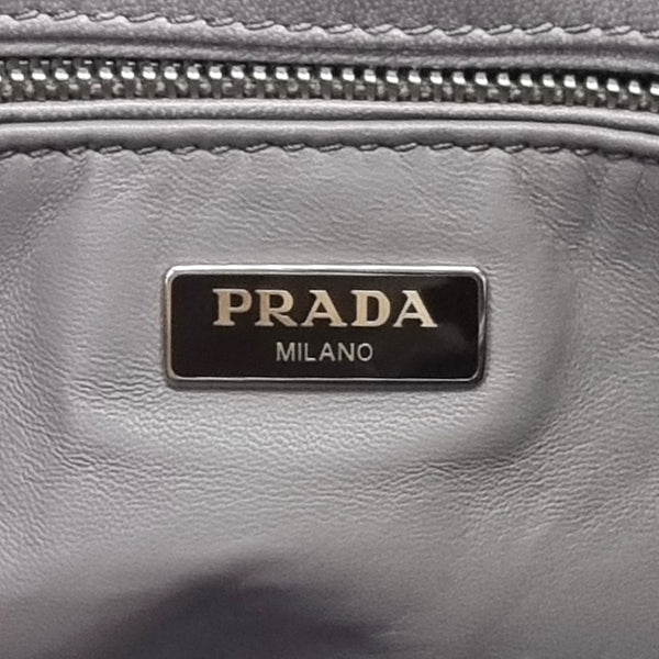 Prada BT0939 Opaline Nappa Gaufre Leather Chain Bag Shw (Grey/Argilla)