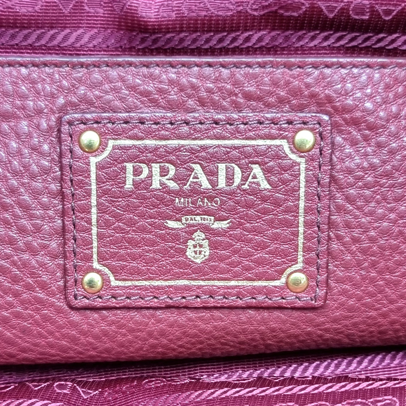 Prada BN2655 Vitello Daino Leather Tote Ghw (Burgundy/Rubino)
