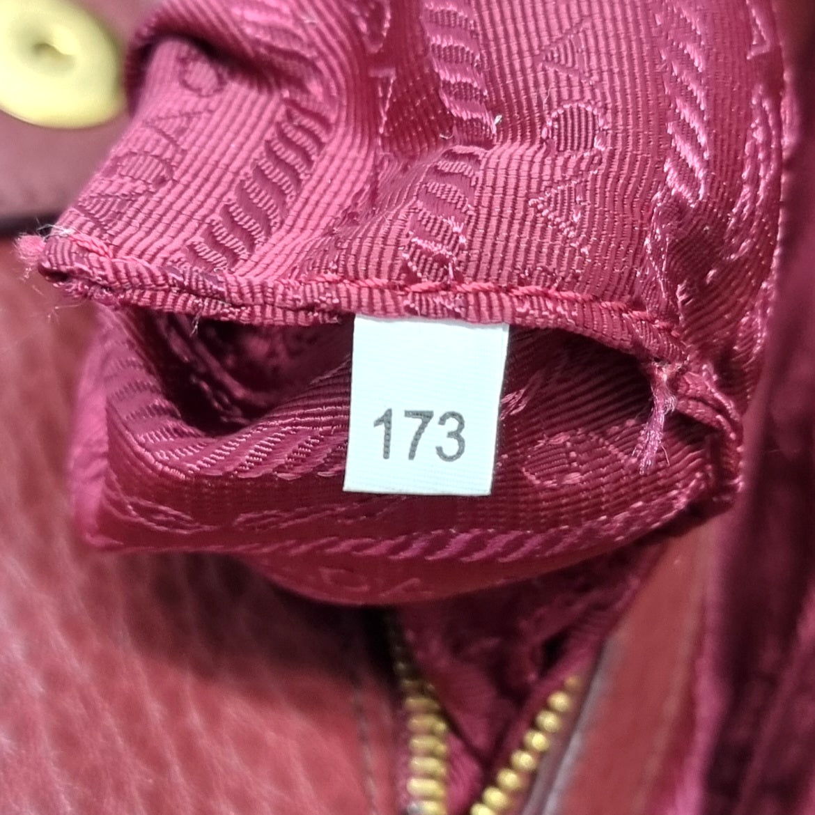 Prada BN2655 Vitello Daino Leather Tote Ghw (Burgundy/Rubino)