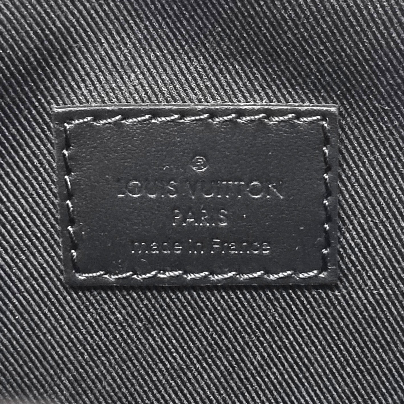 Louis Vuitton Steamer Wearable Wallet Monogram Eclipse Black Hw