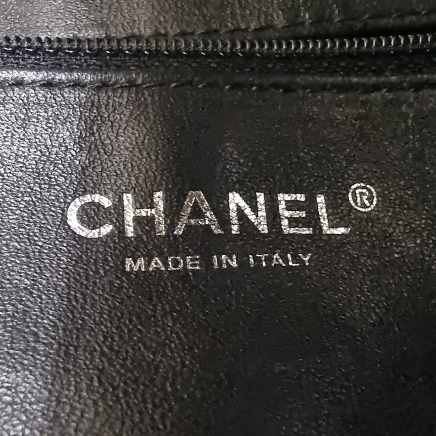 Chanel Luxe Ligne Leather Shoulder Bag Shw (Black)