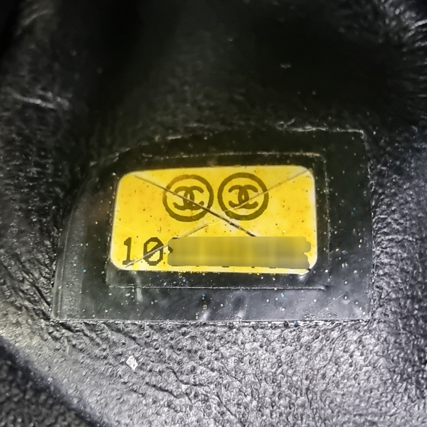 Chanel Luxe Ligne Leather Shoulder Bag Shw (Black)