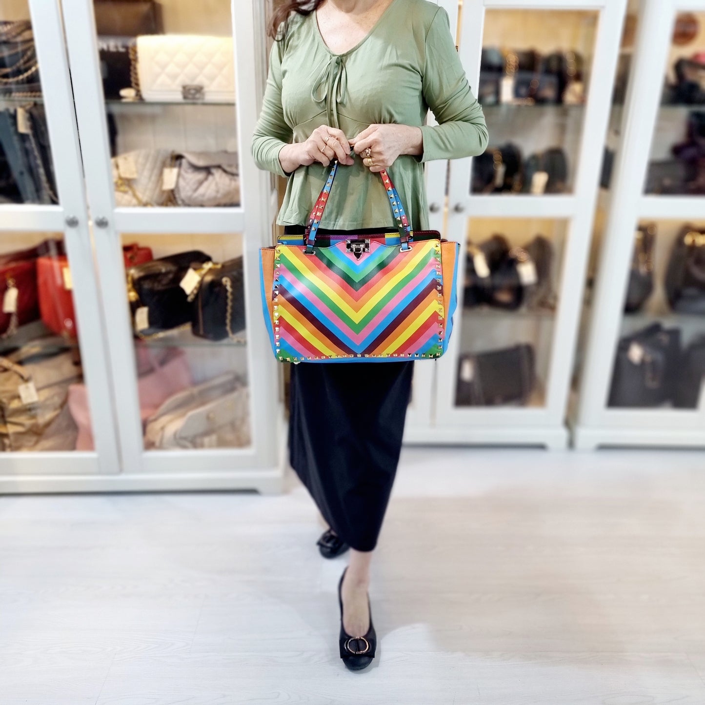 Valentino Garavani Rockstud Rainbow Printed Leather Tote Shw (Rainbow)