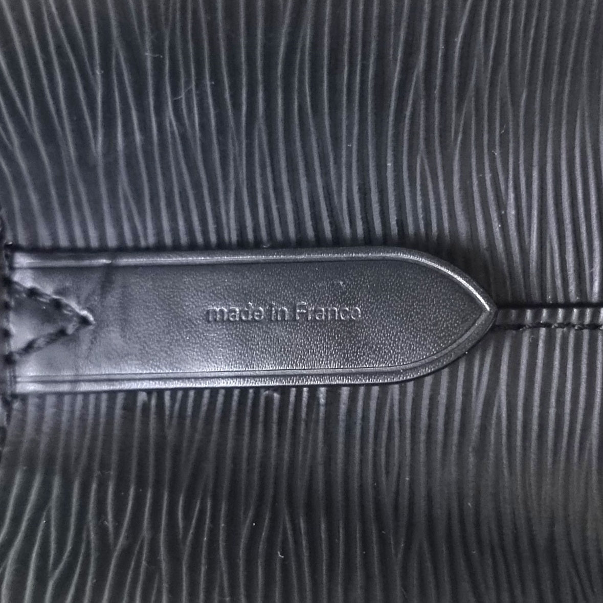 Louis Vuitton Neo Noe MM Epi Shw (Black)