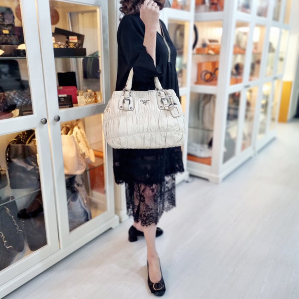 Prada BN1789 Gaufre Leather Tote Shw (Ecru/Beige)