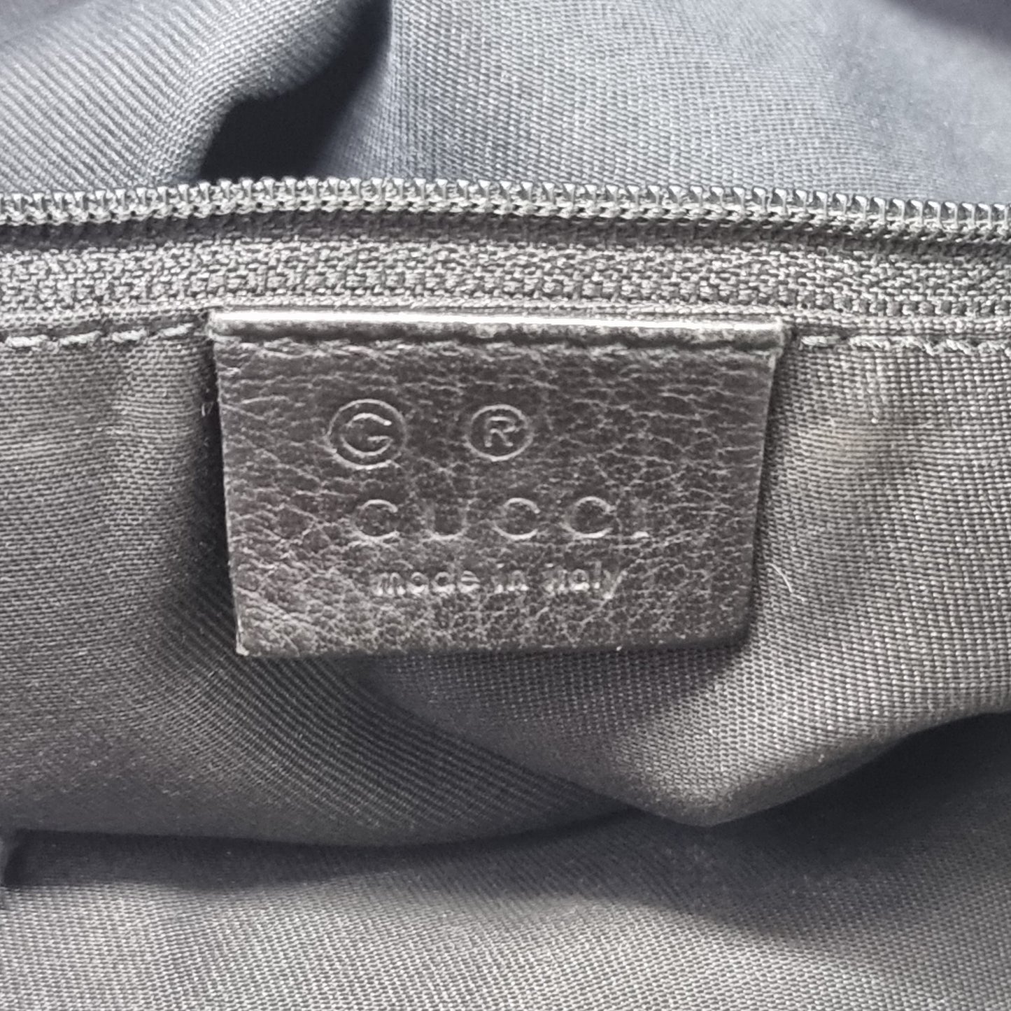 Gucci GG Abbey D-Ring Canvas Crossbody Shw (Black)