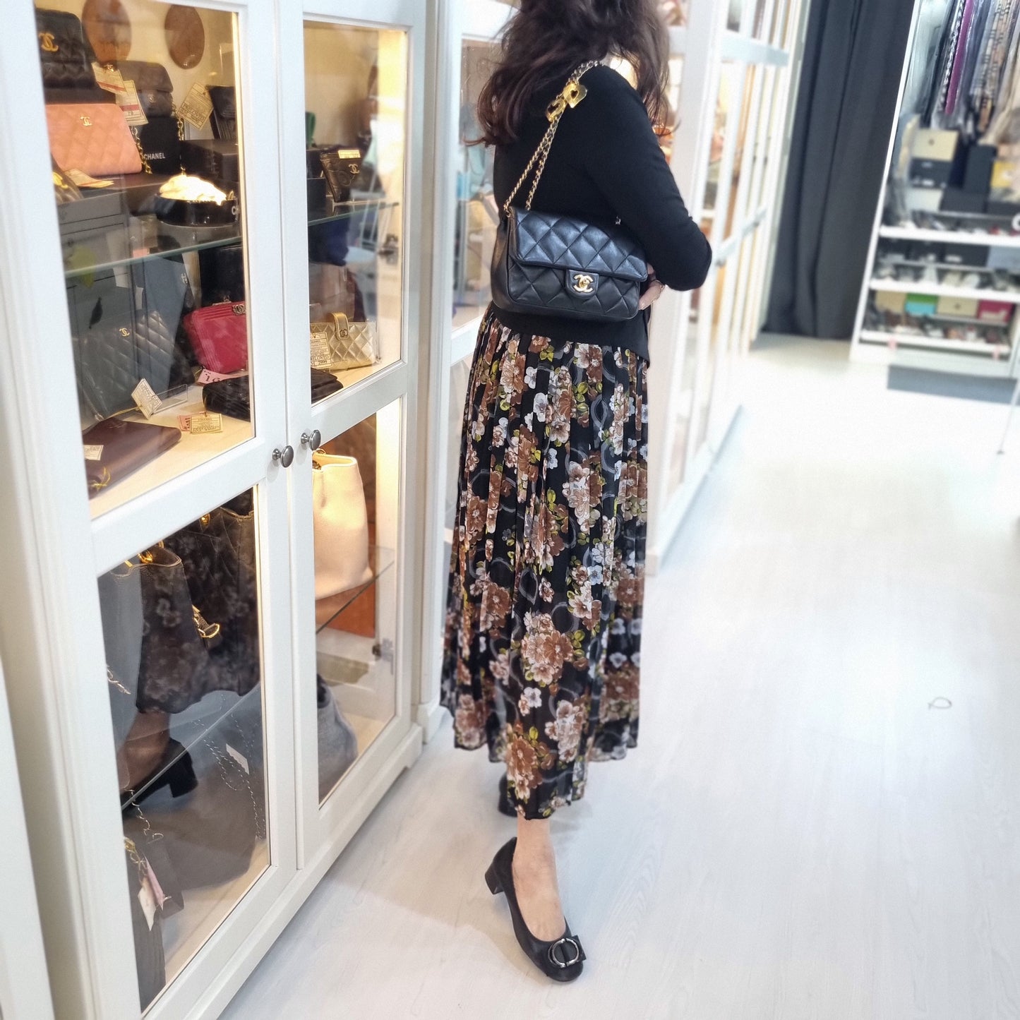 Chanel 22B Small Flap Bag with Heart Charms Lambskin Aged Gold Hw (Black)