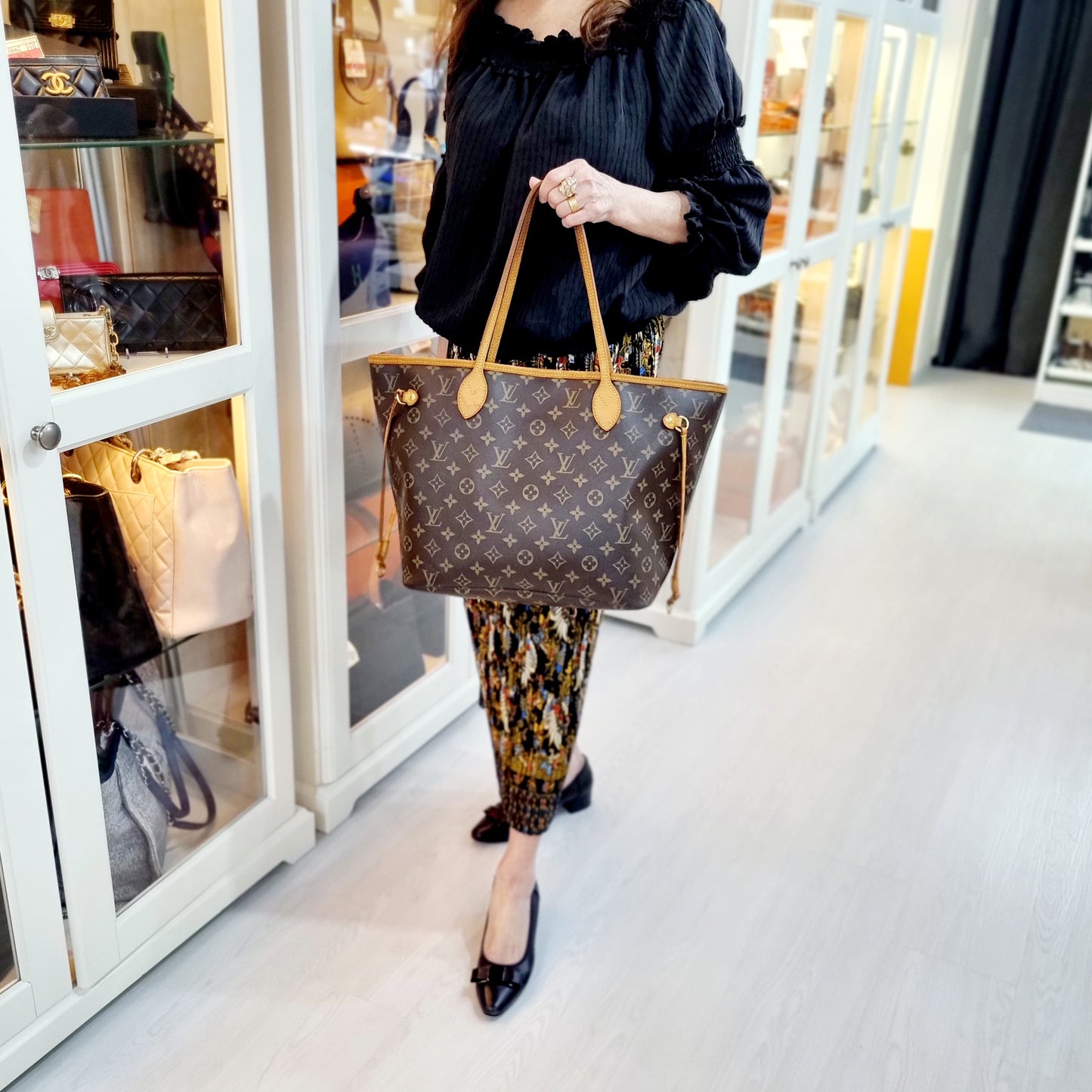 Louis Vuitton Neverfull MM Monogram Ghw