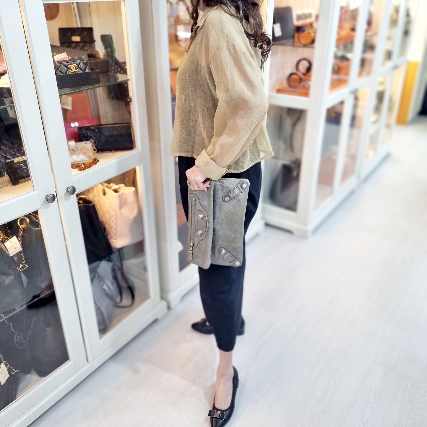 Balenciaga Giant 21 Envelope Clutch Lambskin Leather Shw (Grey)