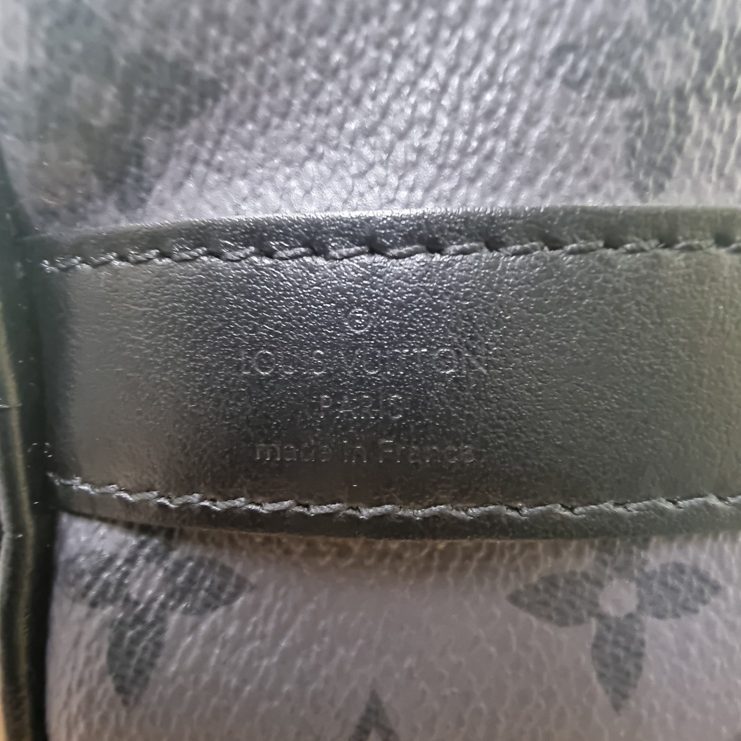 Louis Vuitton Keepall 25B Monogram Eclipse Reverse Phw