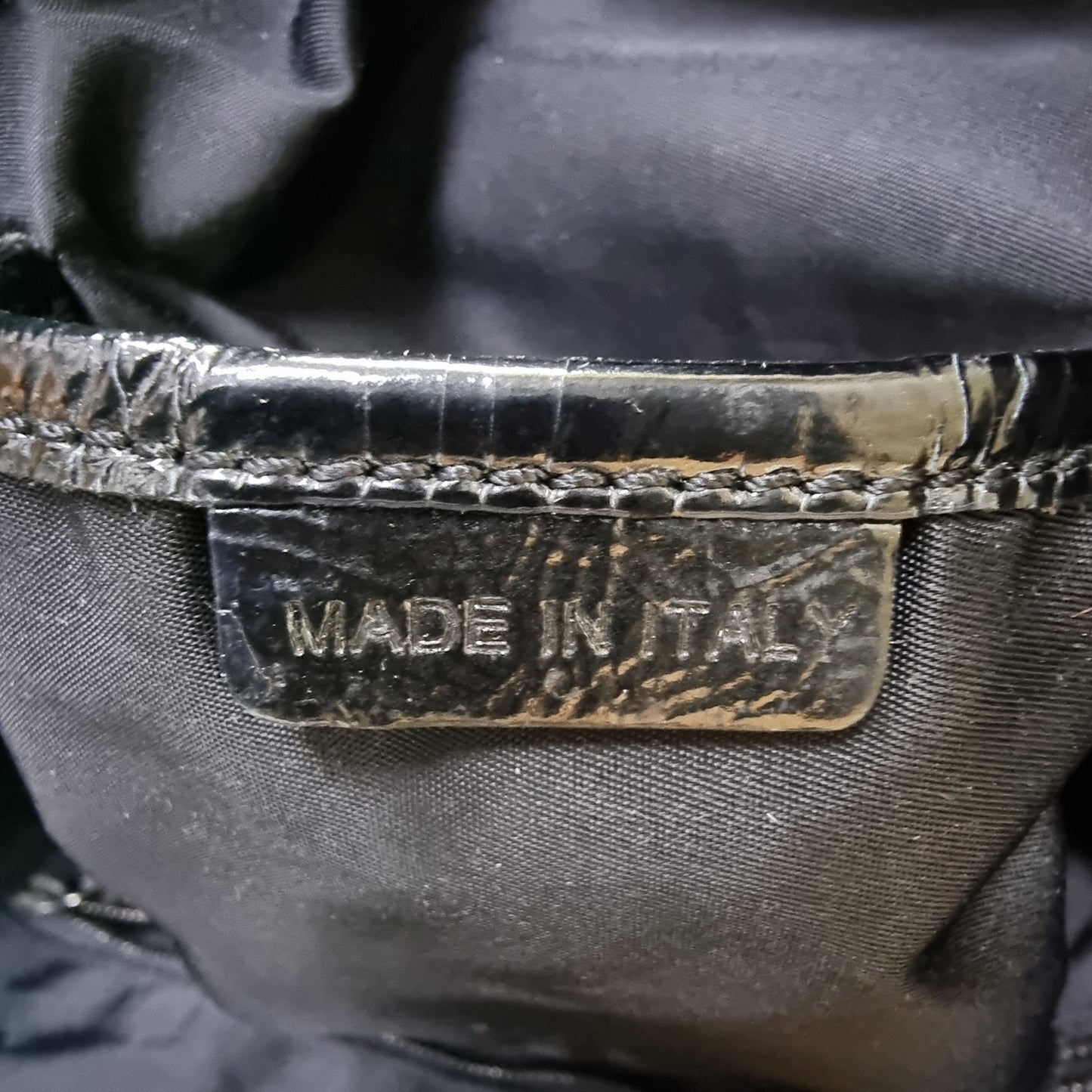 Burberry Beat Check Victoria Nylon Leather Shoulder Bag Shw (Black)