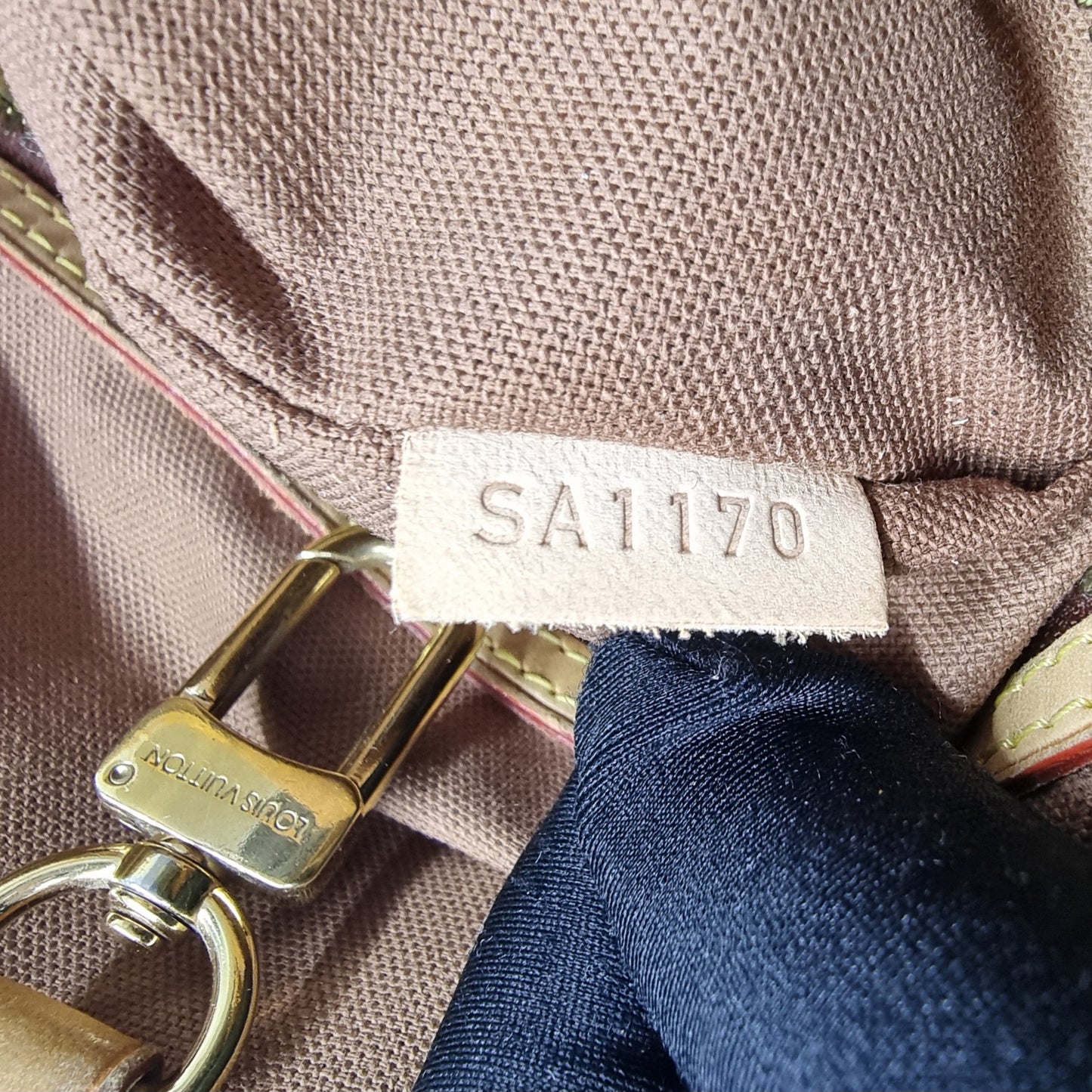 Louis Vuitton Batignolles Vertical Monogram