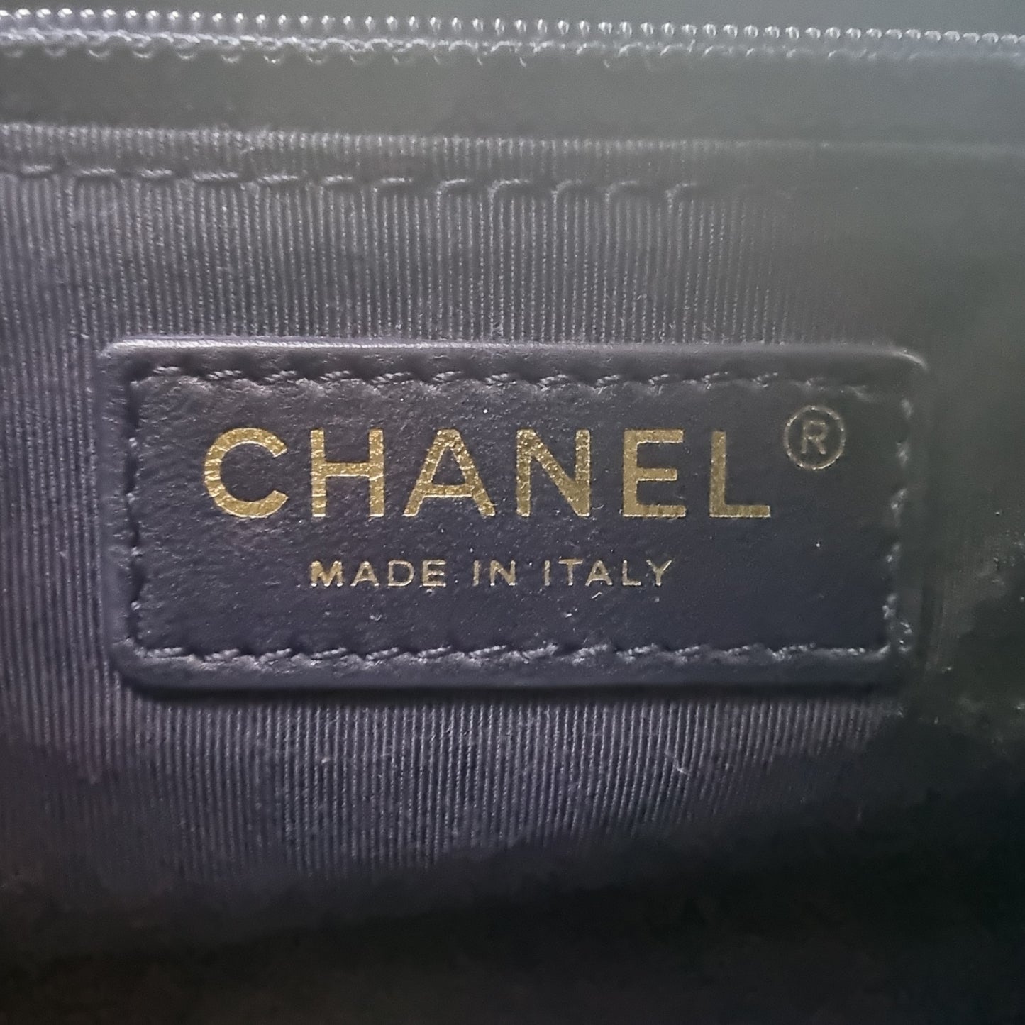 Chanel Mademoiselle Chic Medium Flap Bag Lambskin Ghw (Black)