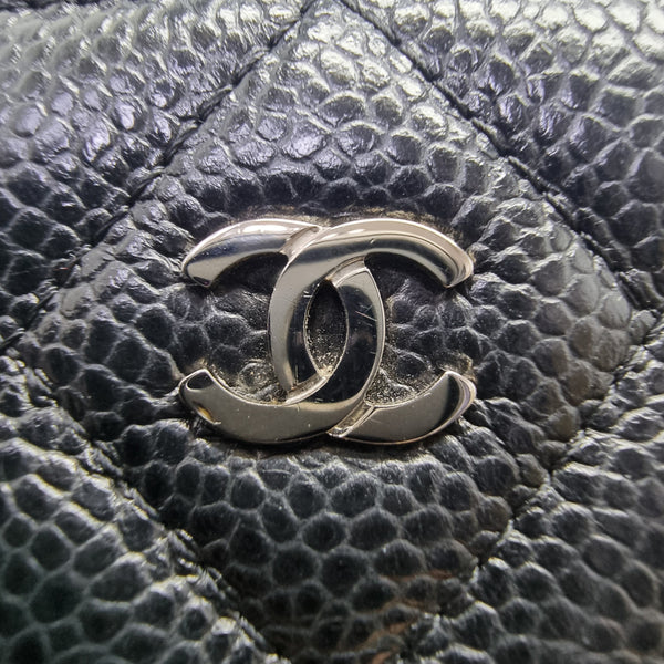 Chanel O Case Medium Lambskin Leather Shw (Black)