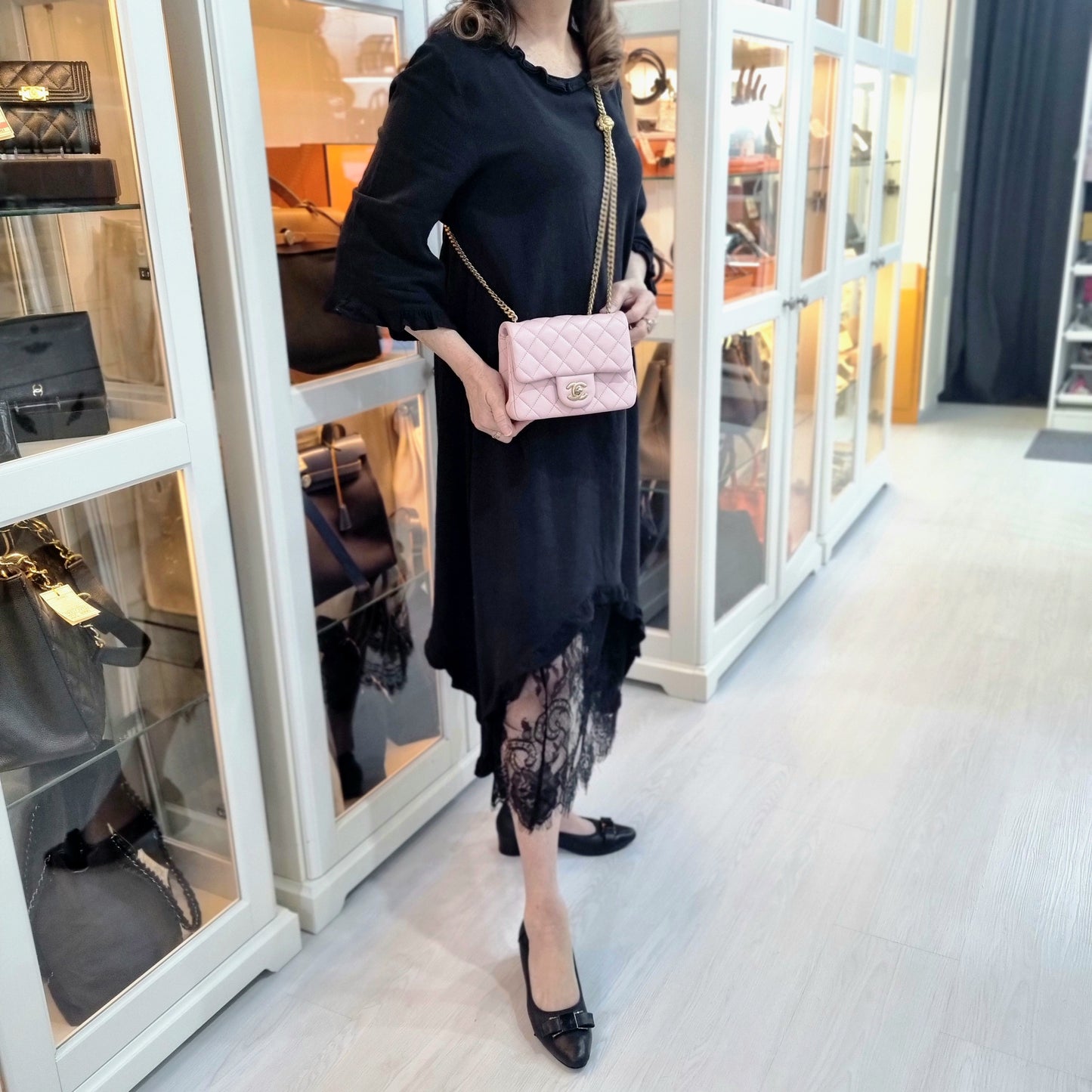 Chanel Classic Mini Flap With Camellia Adjustable Crush Ball Chain Lambskin Ghw (Rose Clair)