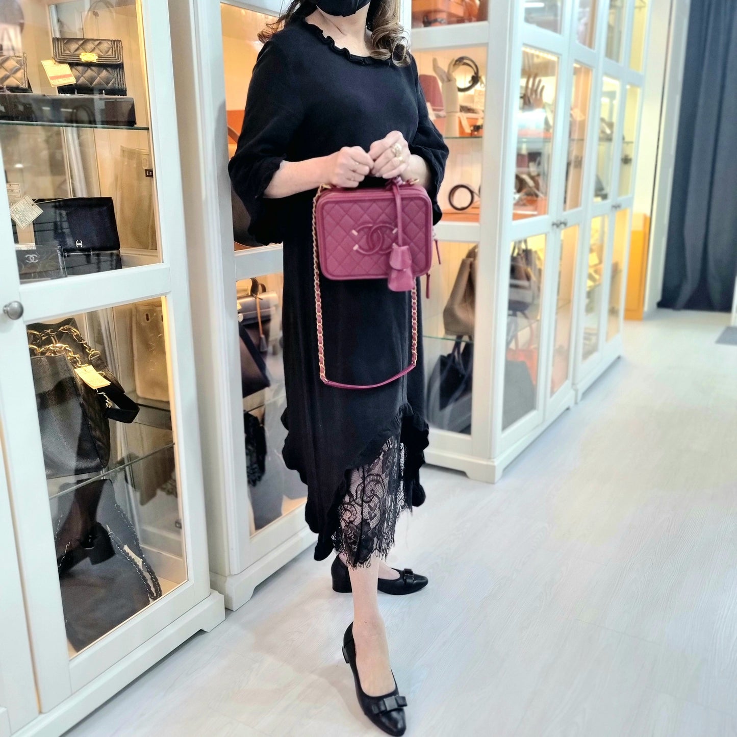 Chanel Filigree Vanity Case Caviar Ghw (Burgundy)