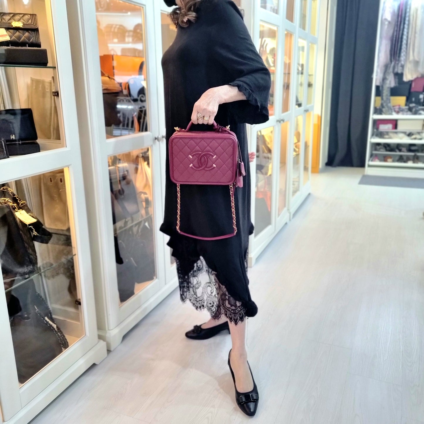 Chanel Filigree Vanity Case Caviar Ghw (Burgundy)