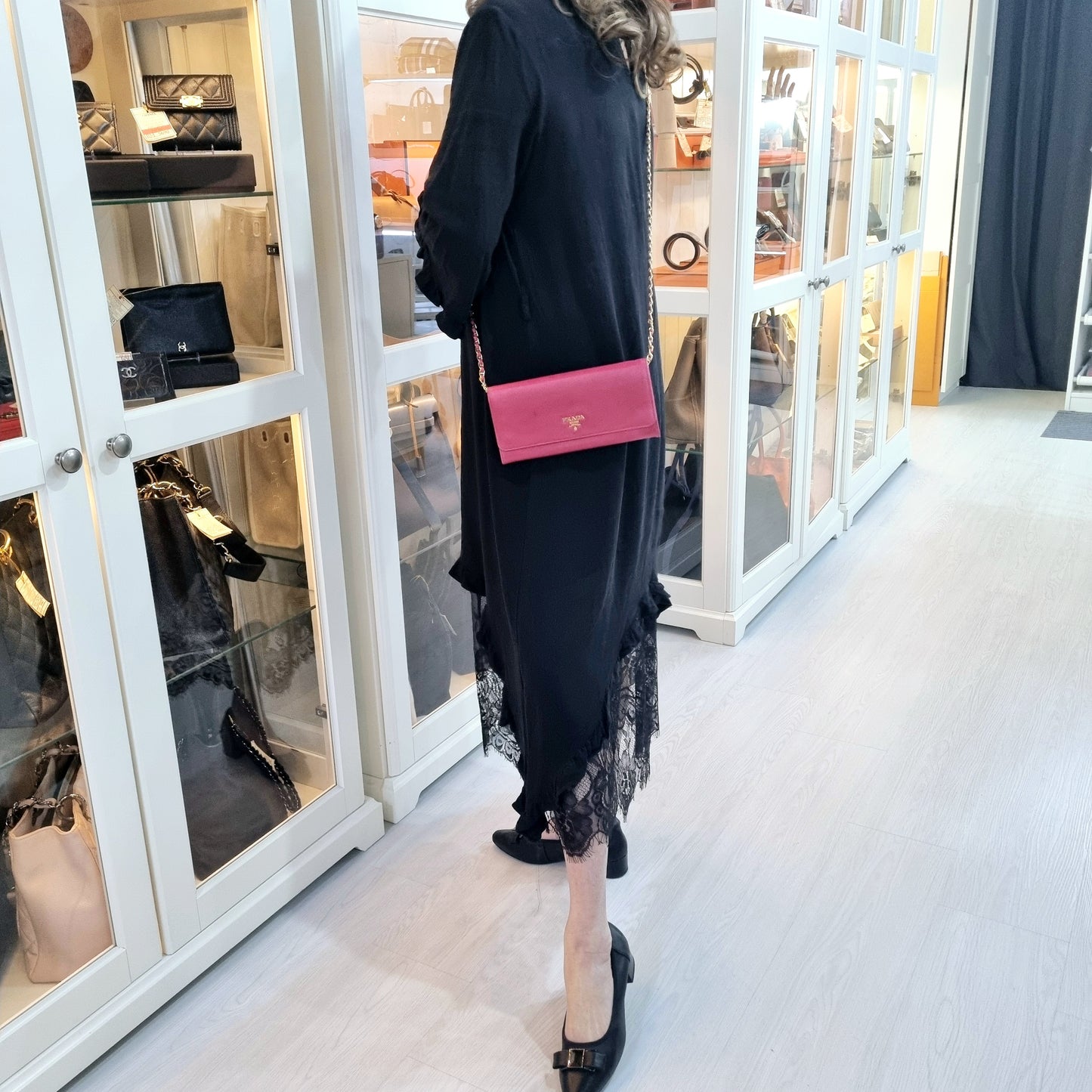 Prada 1M1290 Wallet On Chain Saffiano Leather Ghw (Pink)