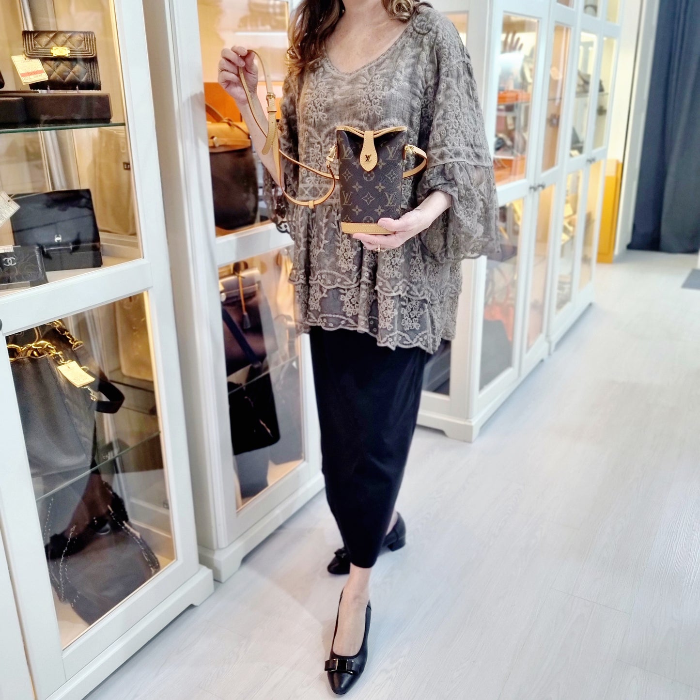 Louis Vuitton Fold Me Pouch Monogram Ghw