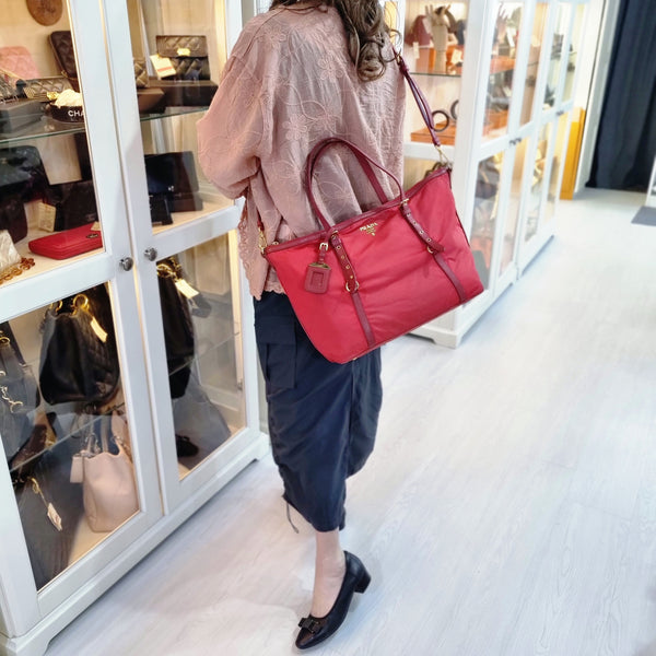 Prada BR4253 Nylon Tote Bag Ghw (Red)