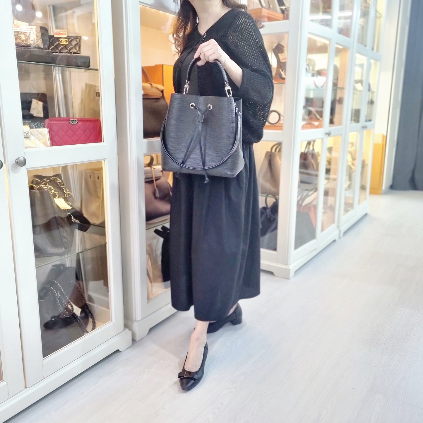 Louis Vuitton Neo Noe MM Epi Shw (Black)