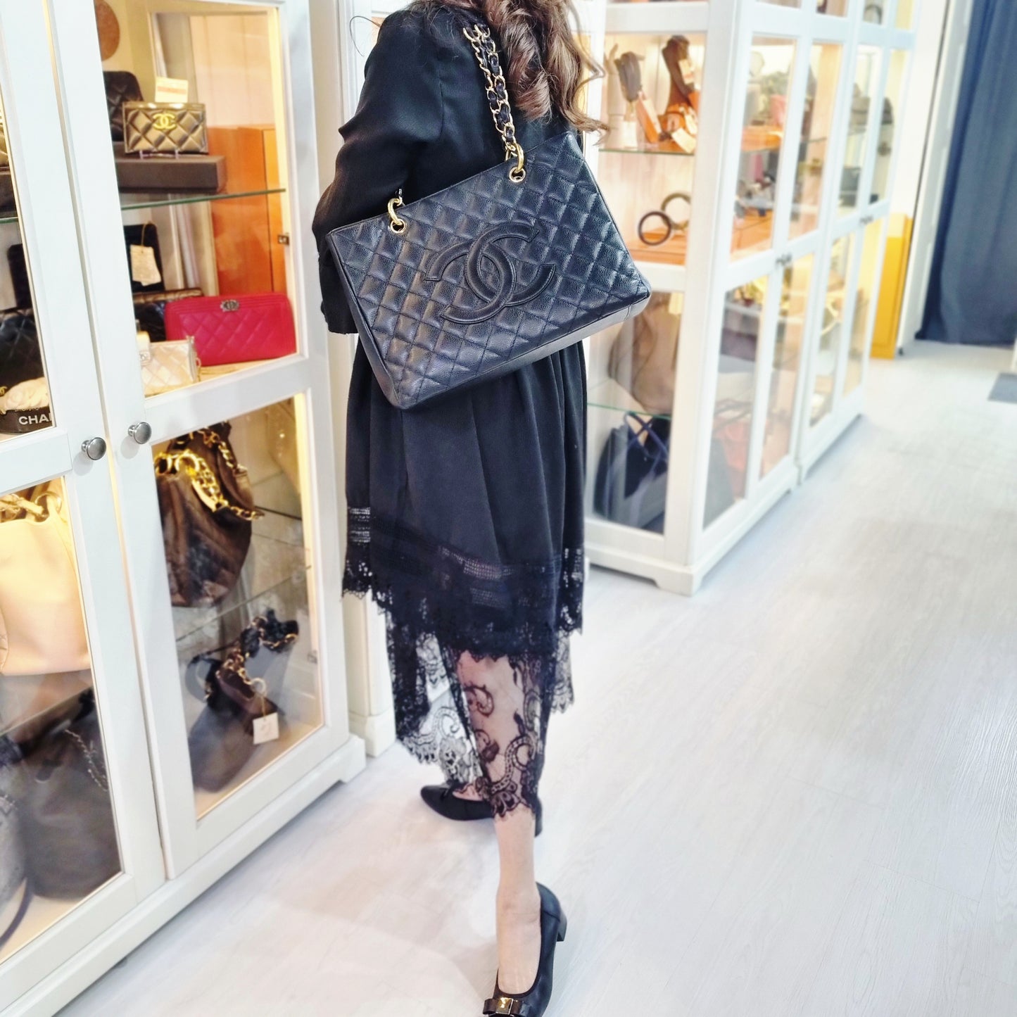 Chanel GST Caviar Ghw (Black)