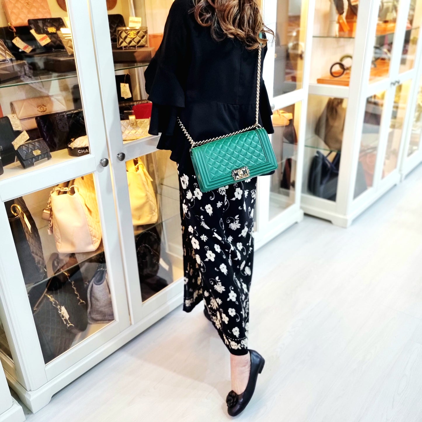 Chanel Boy Medium Lambskin Ghw (Green)