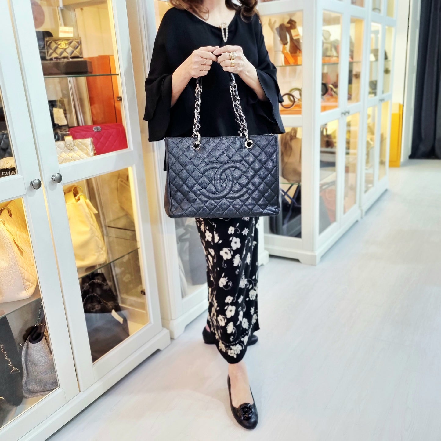 Chanel GST Caviar Ghw (Black)