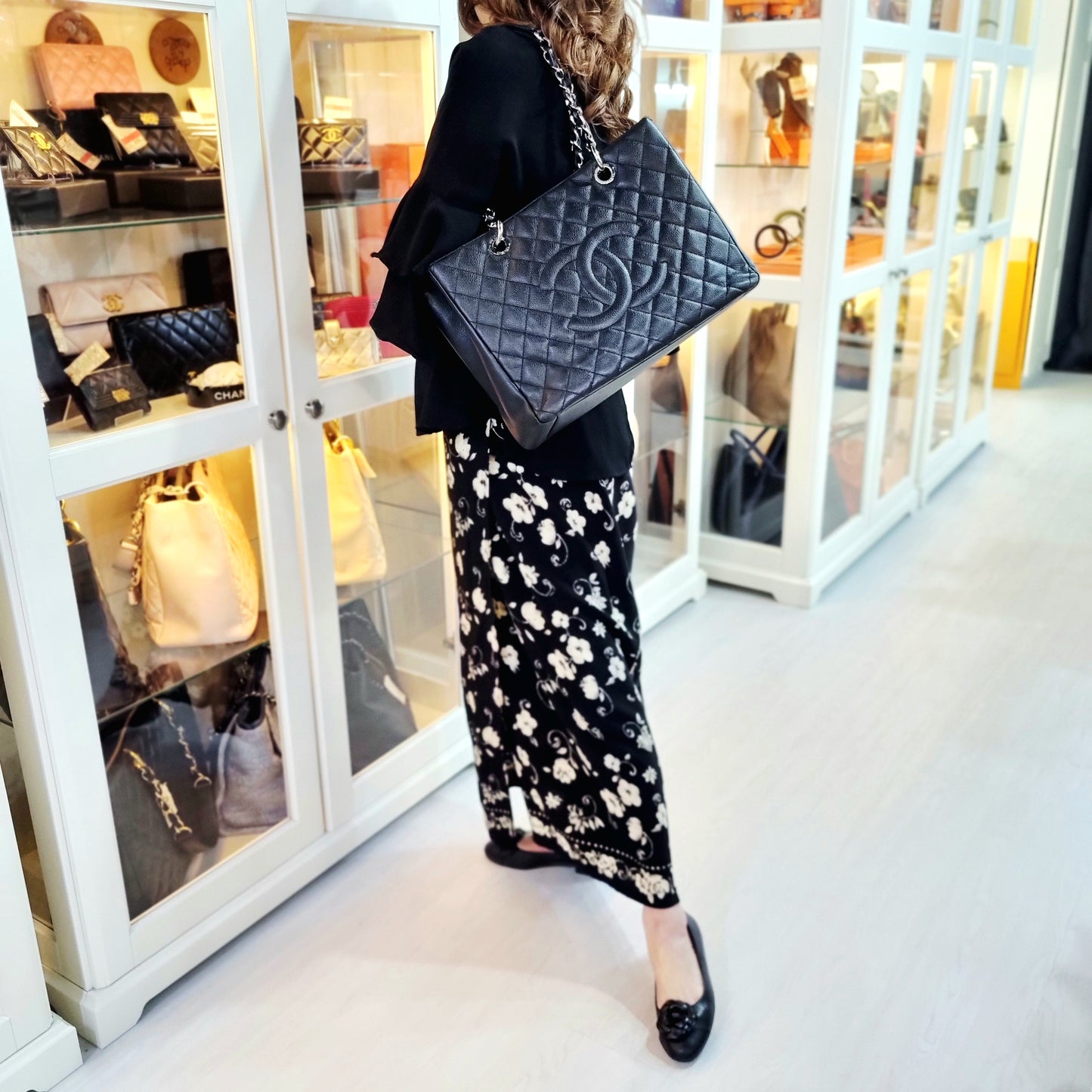 Chanel GST Caviar Ghw (Black)